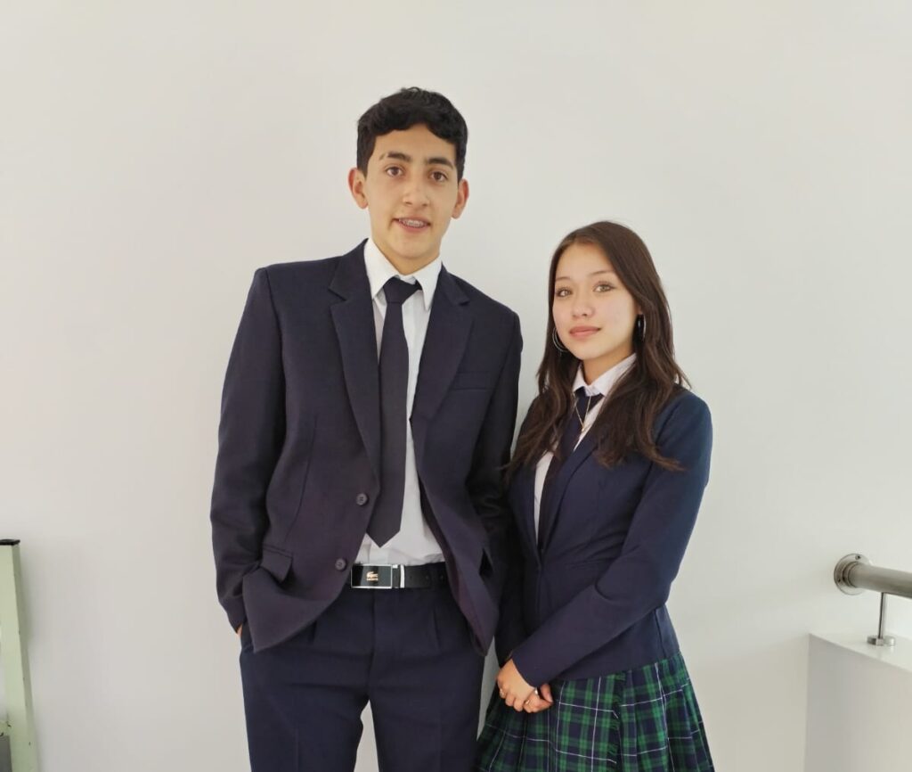 Estudiantes de Básica Superior en una actividad formativa